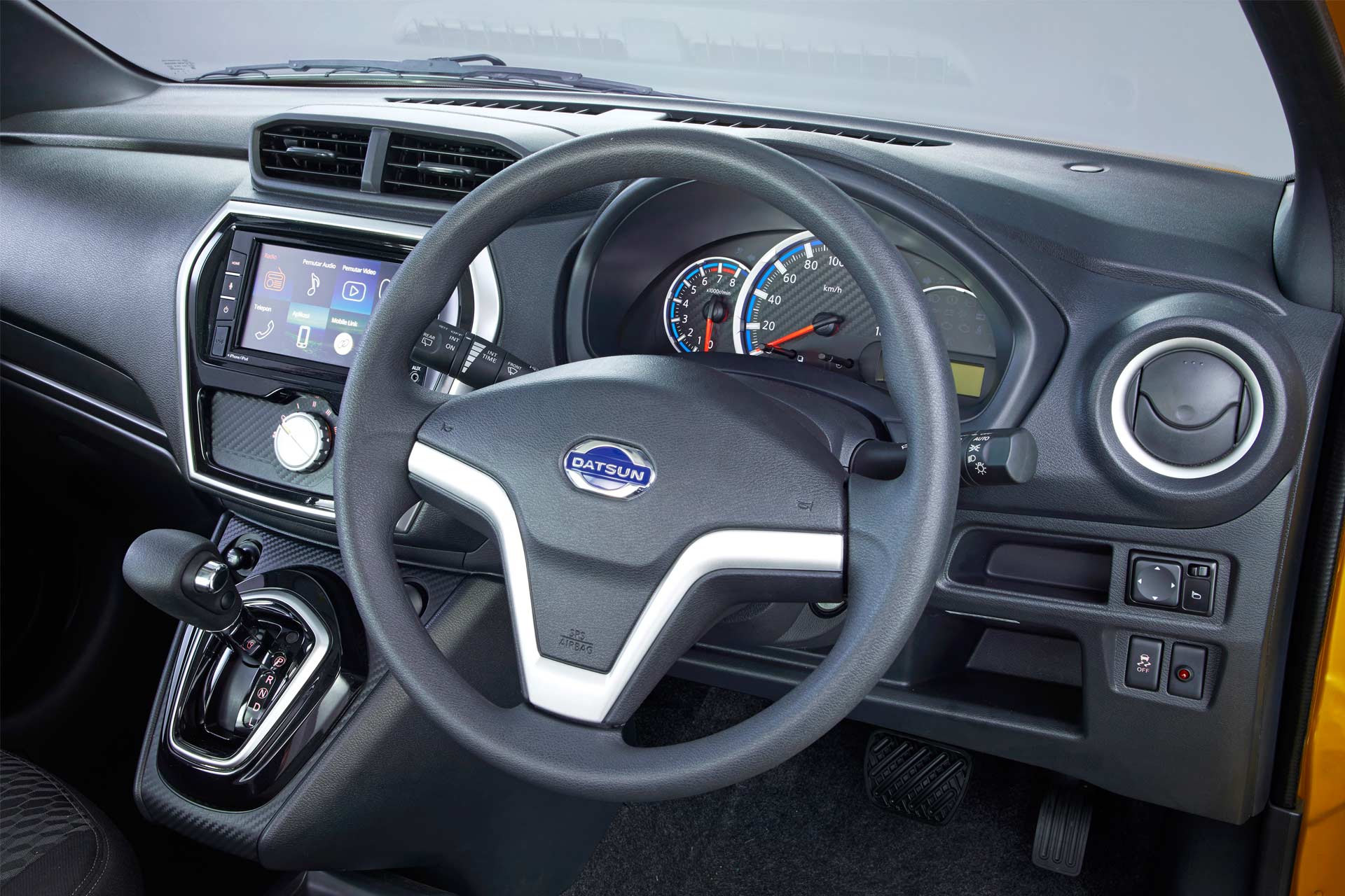 Detail Gambar Interior Datsun Go Cross Nomer 39