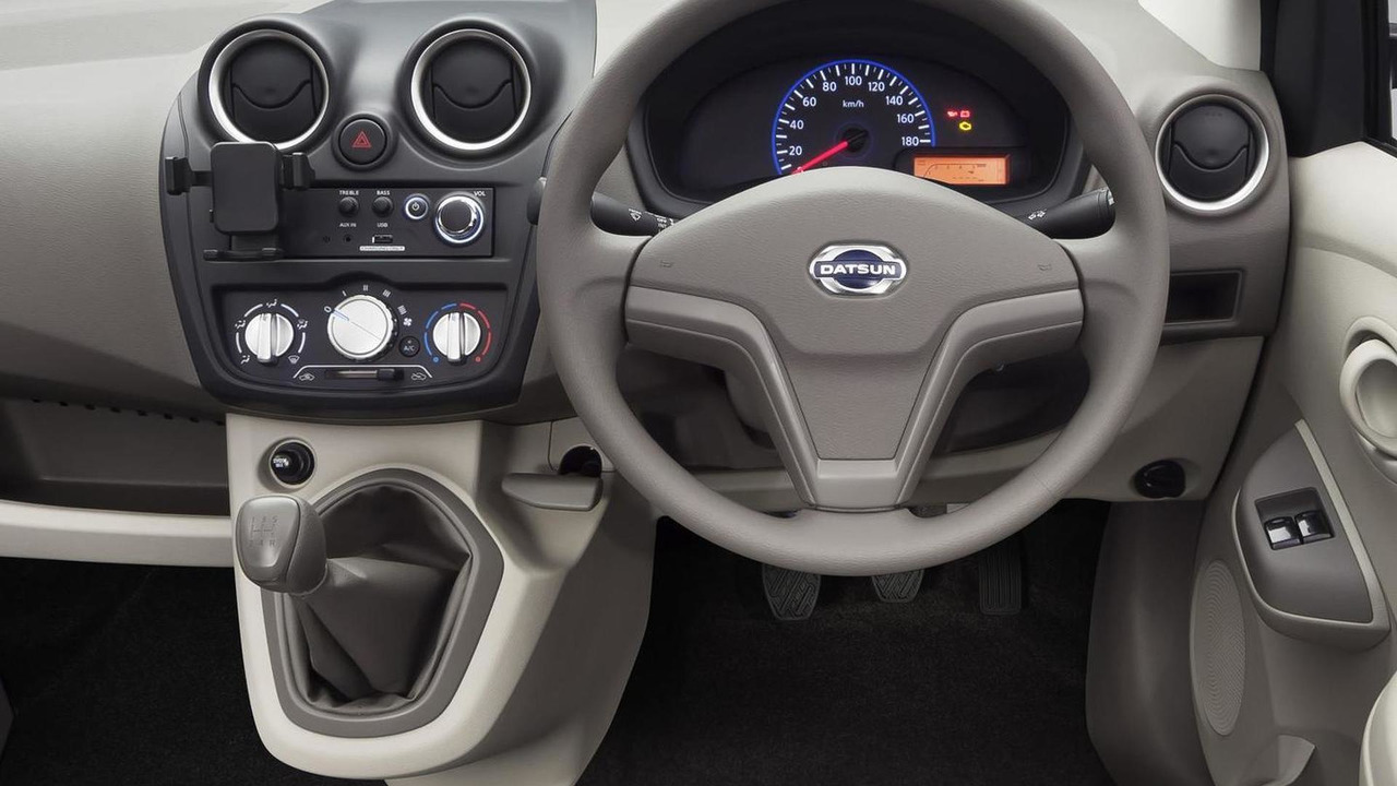 Detail Gambar Interior Datsun Go Cross Nomer 54