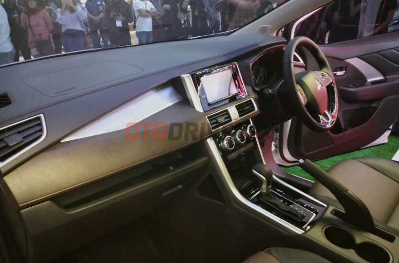 Detail Gambar Interior Xpander Modifikasi Nomer 28