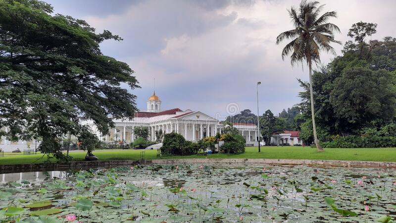 Detail Gambar Istana Bogor Nomer 45