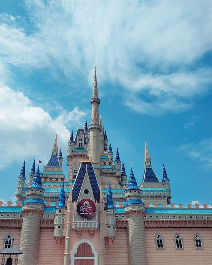 Detail Gambar Istana Disney Nomer 11