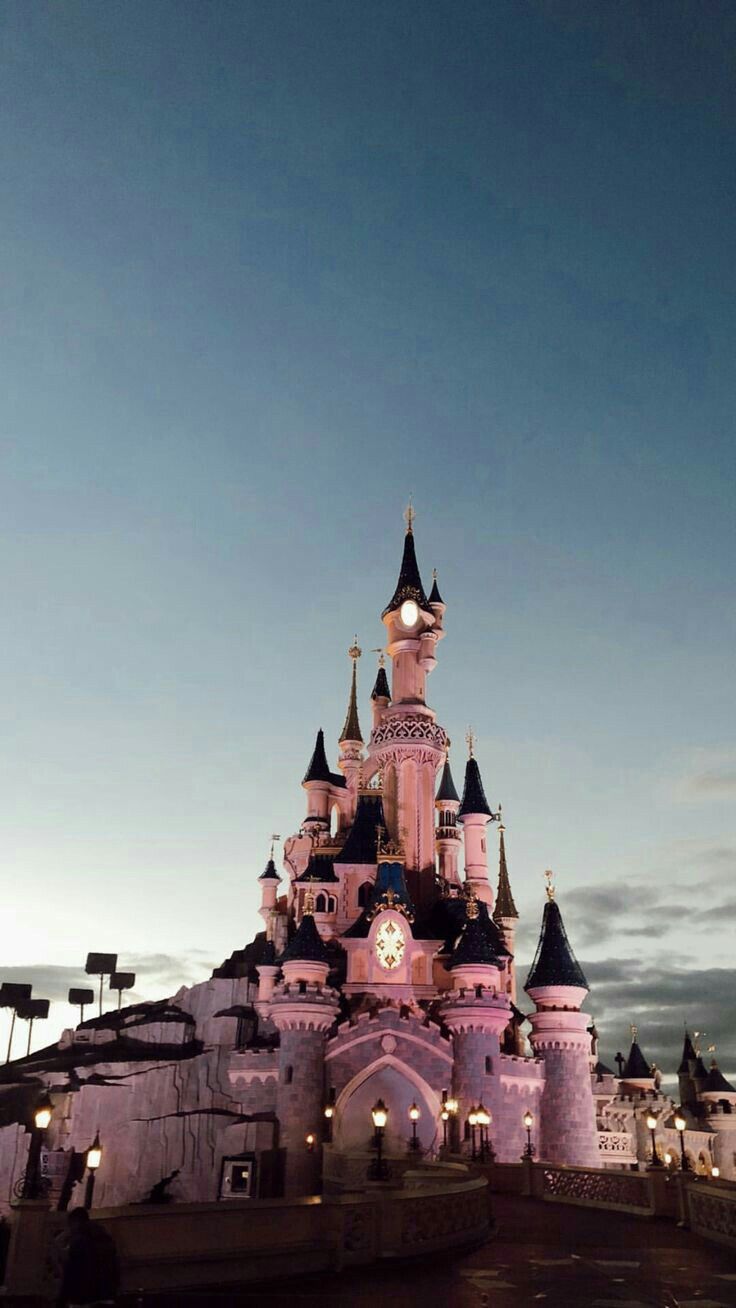 Detail Gambar Istana Disneyland Nomer 17