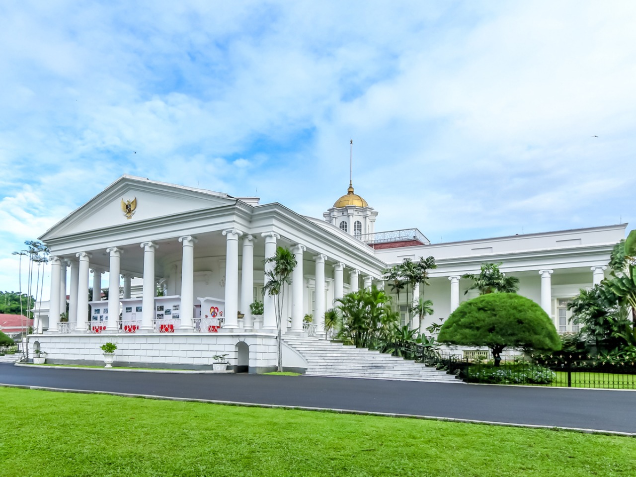 Detail Gambar Istana Negara Indonesia Nomer 28