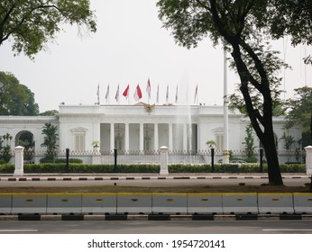 Detail Gambar Istana Negara Indonesia Nomer 38