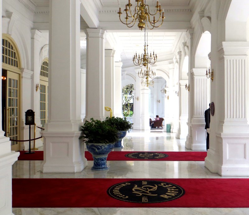 Detail Gambar Istana Raffles Nomer 36