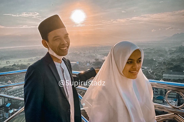 Detail Gambar Istri Dan Anak Ustadz Abdul Somad Nomer 20