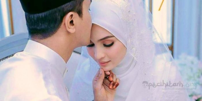 Detail Gambar Istri Sholehah Nomer 10