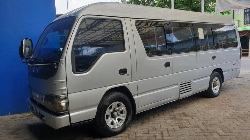 Detail Gambar Isuzu Elf Long Chasis Nomer 50