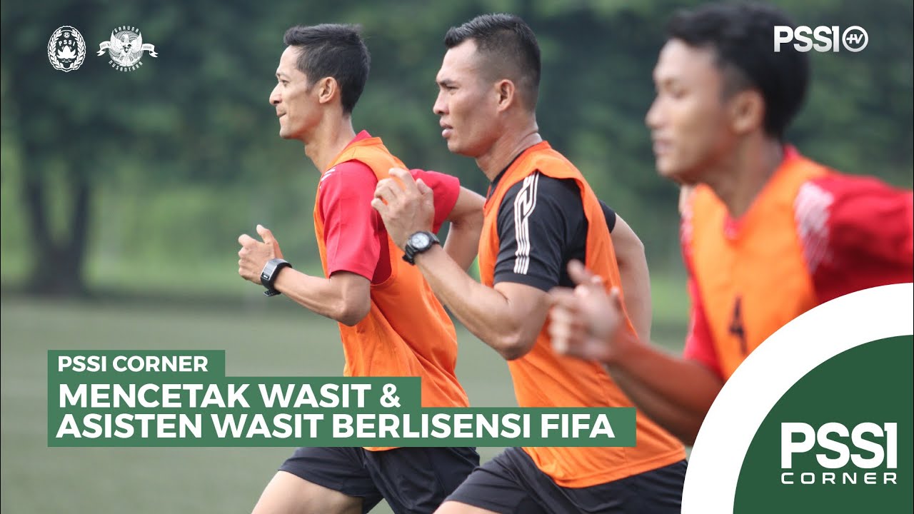 Detail Gambar Isyarat Wasit Sepak Bola Nomer 35