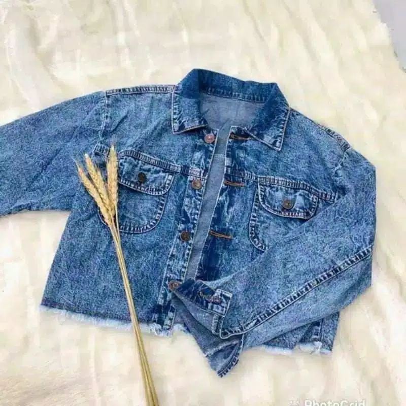 Detail Gambar Jaket Levis Wanita Nomer 13