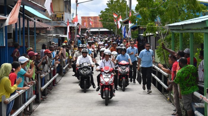 Detail Gambar Jalanan Dari Kayu Di Kabupaten Asmat Nomer 27