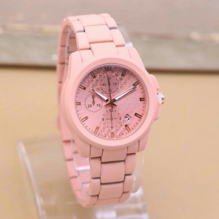 Detail Gambar Jam Tangan Warna Pink Nomer 36