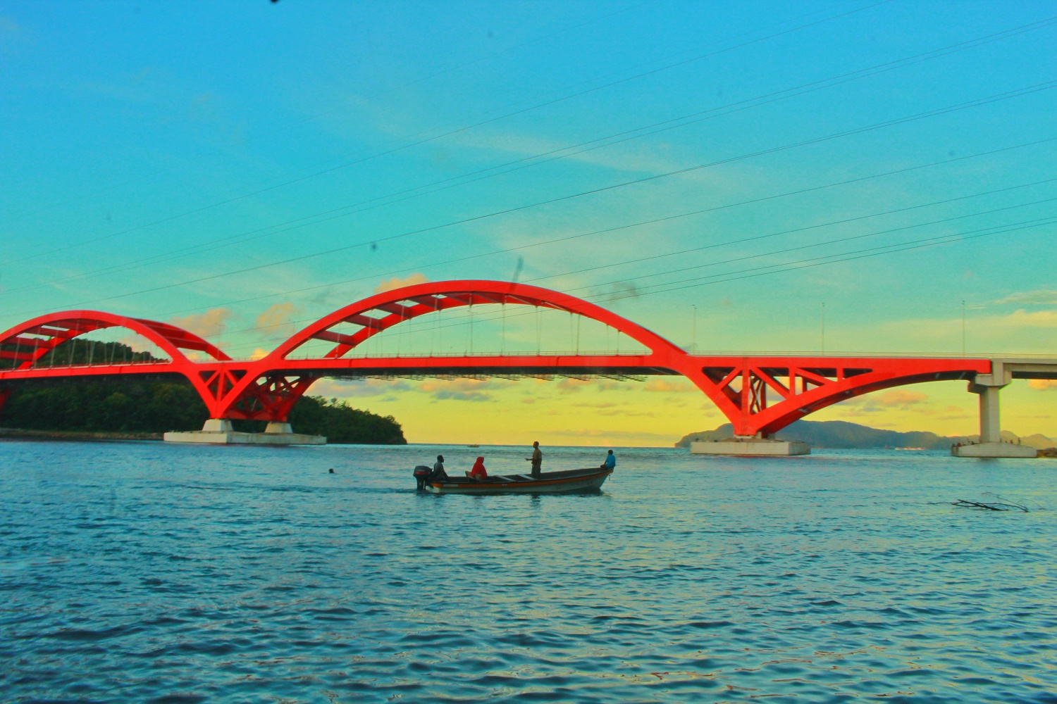 Detail Gambar Jembatan Merah Nomer 5