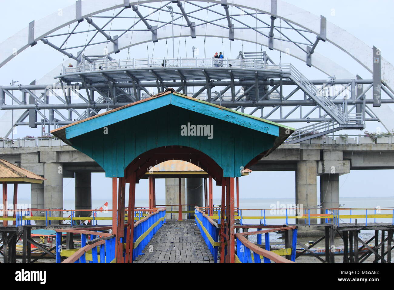 Detail Gambar Jembatan Suramadu Nomer 53