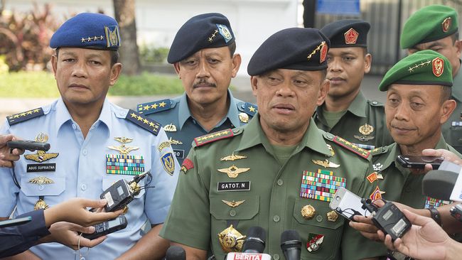 Detail Gambar Jenderal Gatot Nurmantyo Buka Bersama Nomer 55