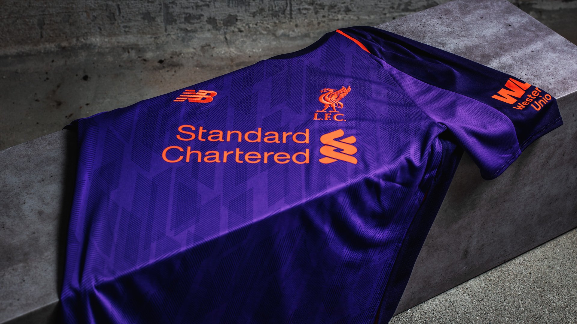 Detail Gambar Jersey Liverpool 2018 Nomer 51