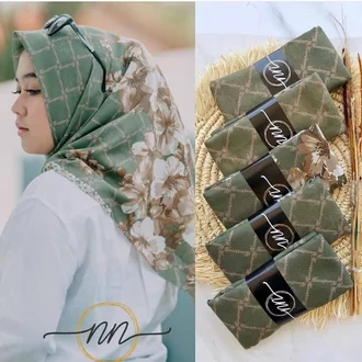 Detail Gambar Jilbab Motif Bunga Nomer 22