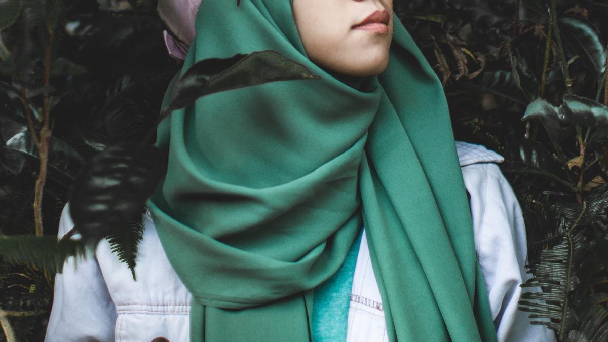 Detail Gambar Jilbab Tanpa Muka Nomer 50