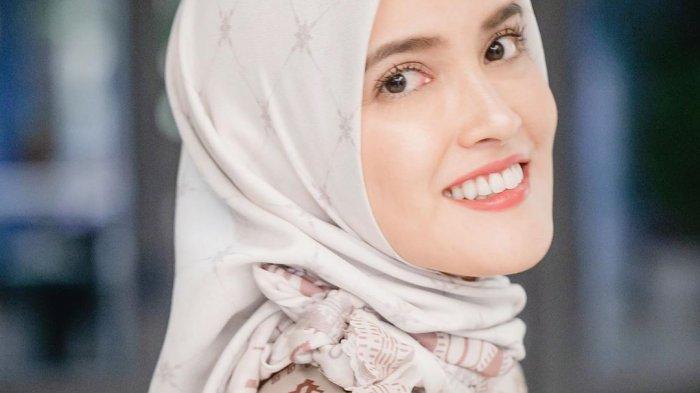 Download Gambar Jilbab Tanpa Muka Nomer 51