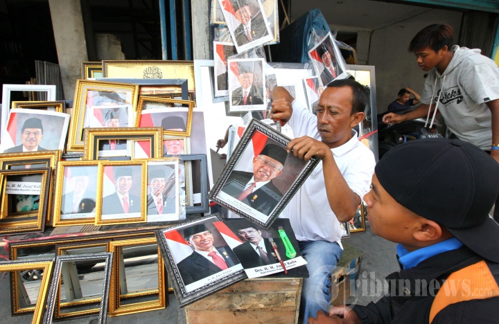 Detail Gambar Jokowi Di Bingkai Nomer 25