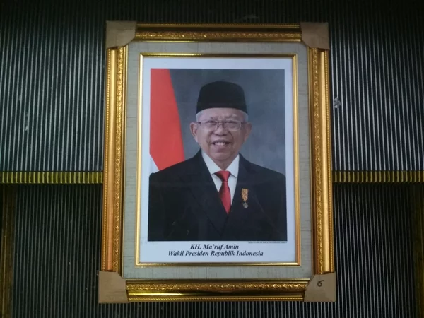 Detail Gambar Jokowi Di Bingkai Nomer 6