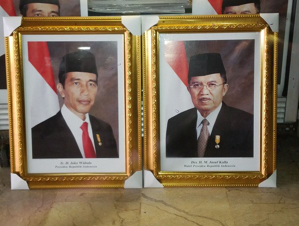 Detail Gambar Jokowi Di Bingkai Nomer 7