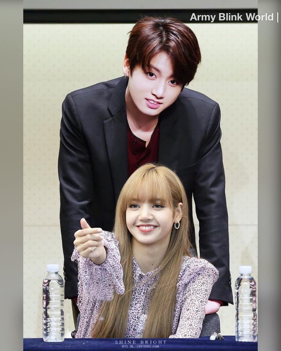 Detail Gambar Jungkook Dan Lisa Nomer 29