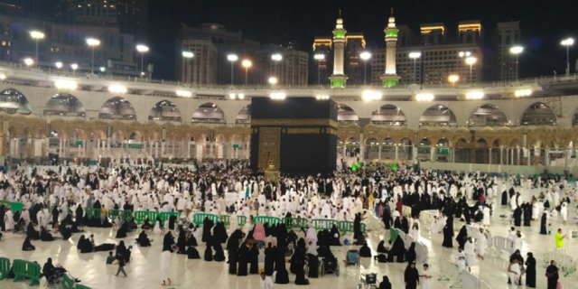 Detail Gambar Kabah Dari Atas Langit Nomer 21