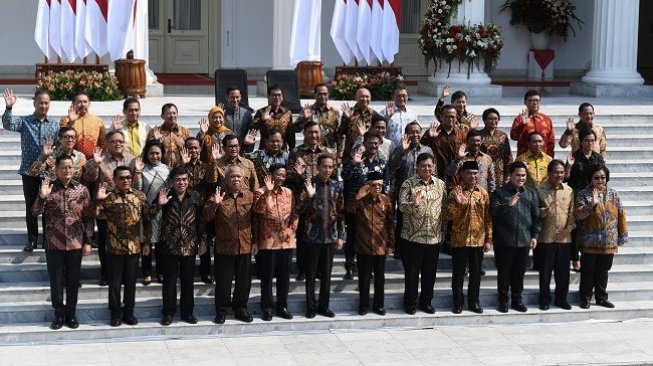 Detail Gambar Kabinet Kerja Jokowi Reshuffle Ii Nomer 17