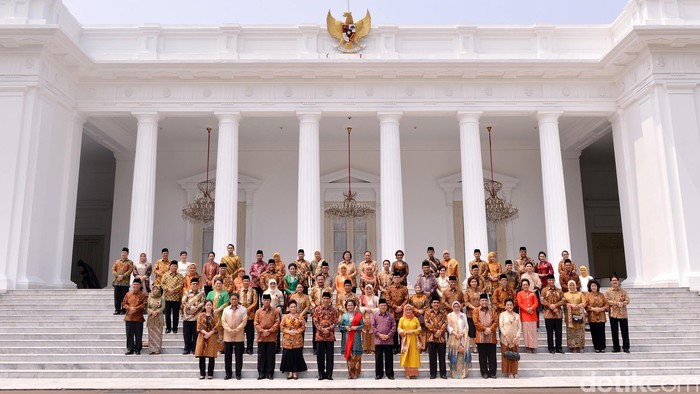 Detail Gambar Kabinet Kerja Jokowi Setelah Reshuffle Ke 3 Nomer 38
