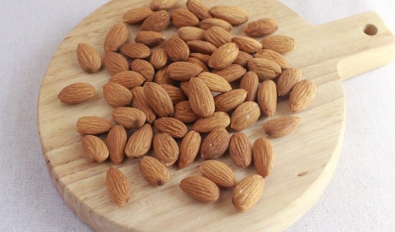 Detail Gambar Kacang Almond Nomer 16