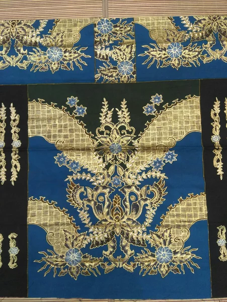 Detail Gambar Kain Batik Nomer 54