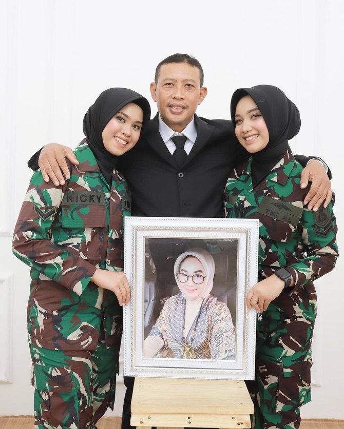Detail Gambar Kakak Beradik Nomer 26