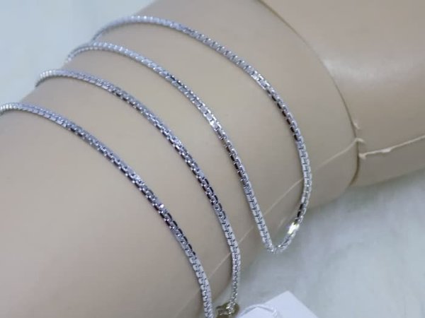 Detail Gambar Kalung Emas Putih Nomer 2