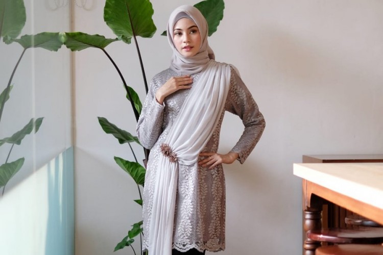 Detail Contoh Kebaya Muslim Modern Nomer 51