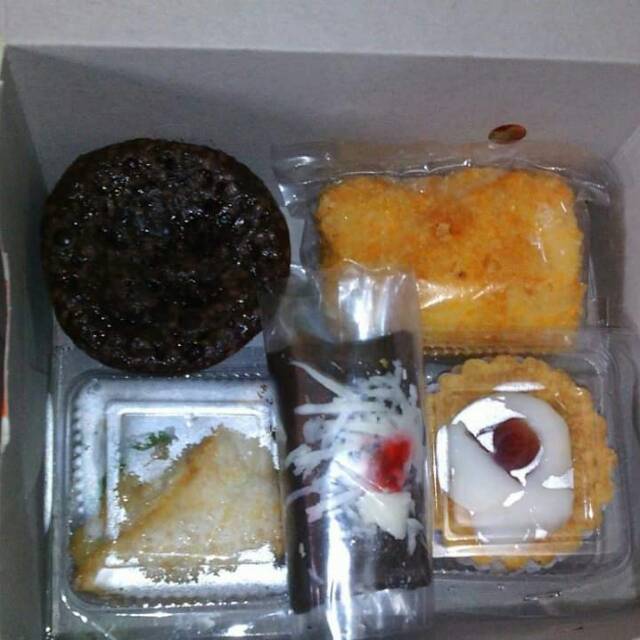 Detail Contoh Kemasan Kue Basah Nomer 28