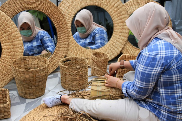 Detail Contoh Kerajinan Berdasarkan Kebutuhan Pasar Lokal Nomer 51