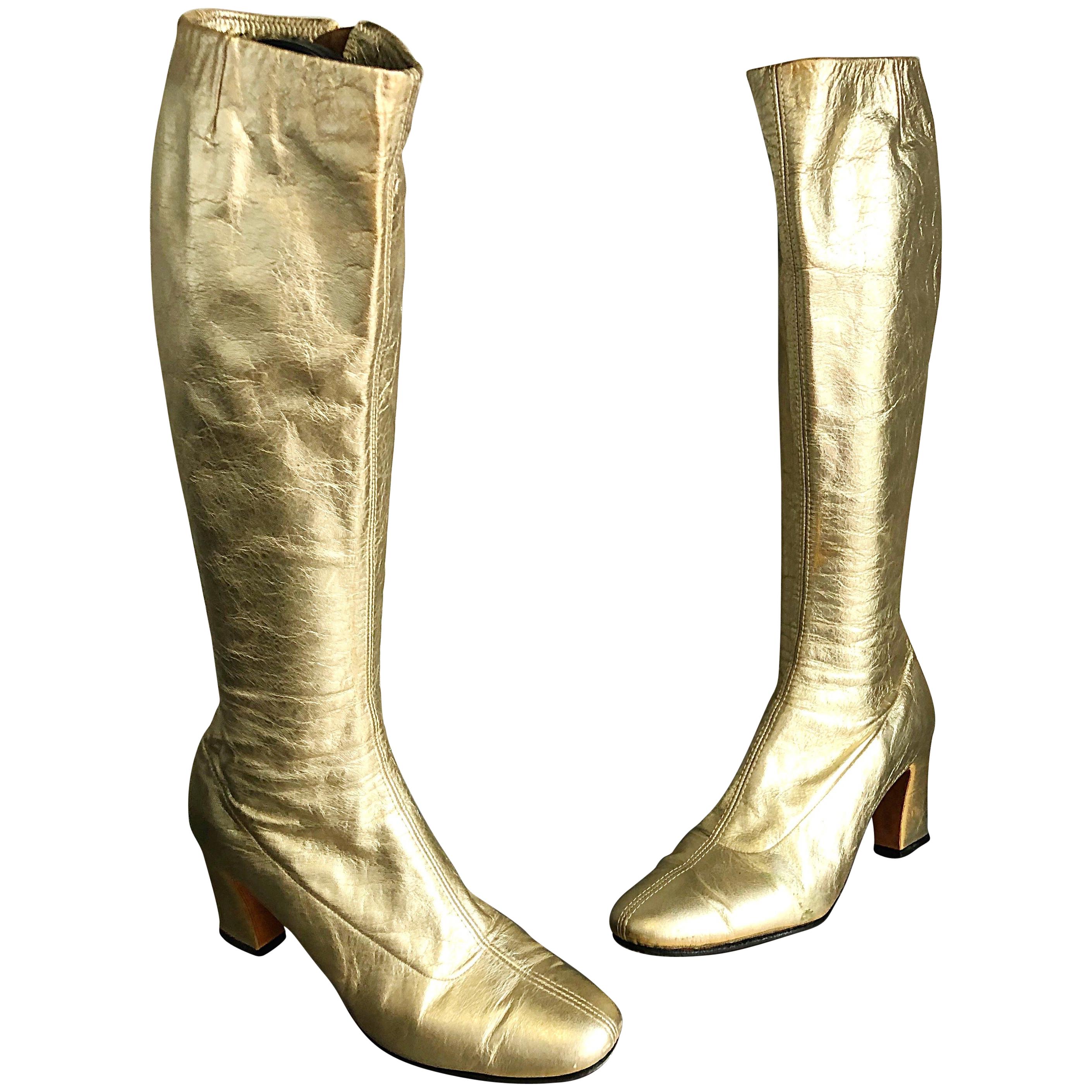 Detail Goldene Stiefel Nomer 9