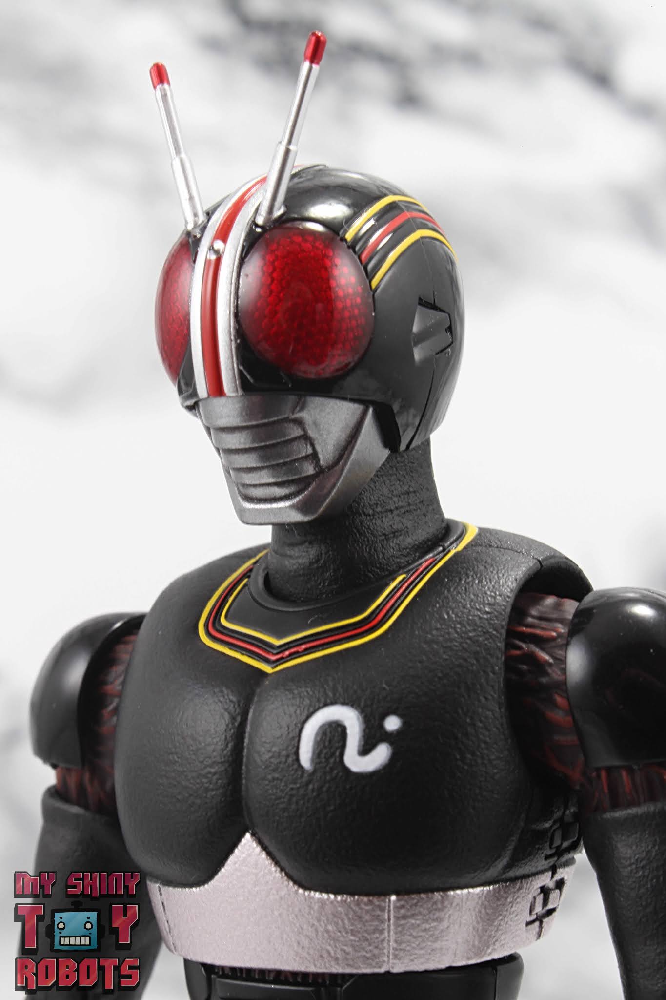 Detail Gambar Kamen Rider Black Nomer 17