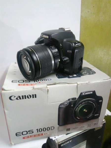 Detail Gambar Kamera Canon 1000d Nomer 40