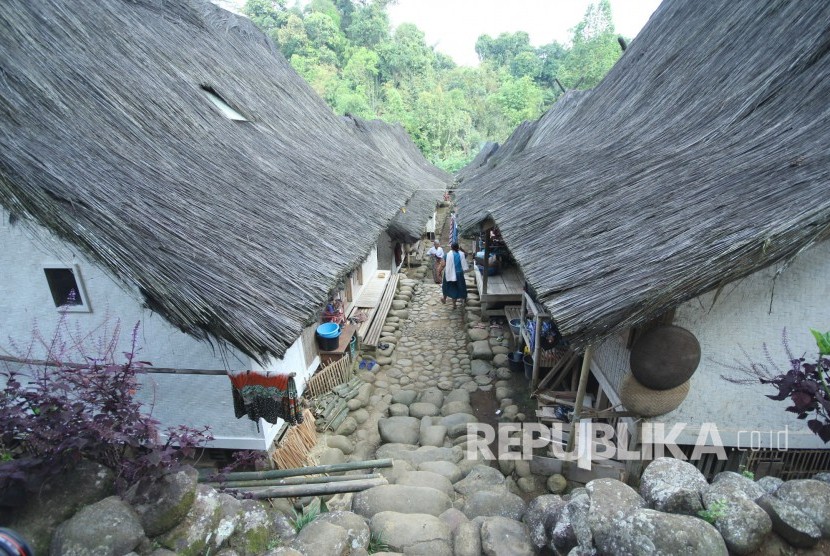 Detail Gambar Kampung Naga Tasikmalaya Nomer 54