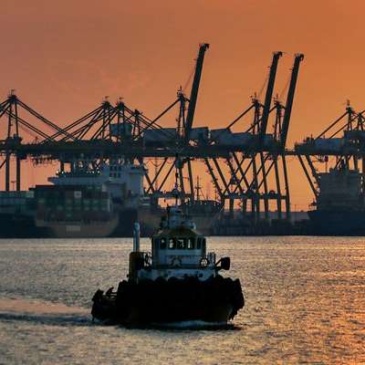 Detail Gambar Kapal Tugboat Tarik Tongkang Nomer 23