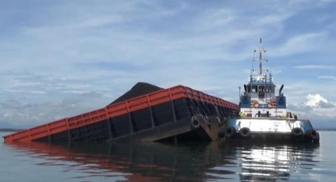 Detail Gambar Kapal Tugboat Tarik Tongkang Nomer 28