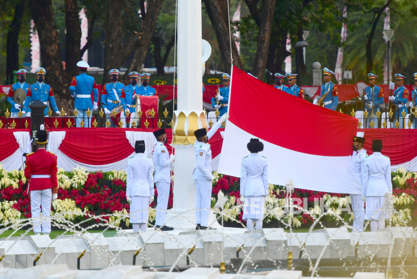 Detail Gambar Karikatur Upacara Bendera Nomer 47