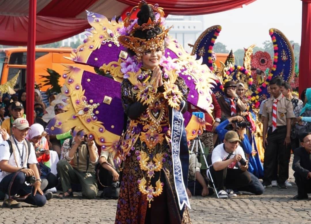 Detail Gambar Karnaval Flora Dan Fauna Nomer 49