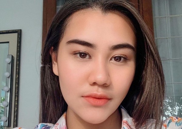 Detail Contoh Make Up Flawless Nomer 14