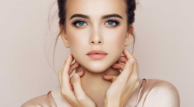 Detail Contoh Make Up Flawless Nomer 27