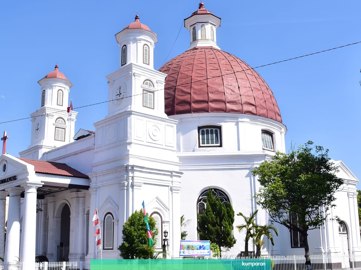 Detail Gambar Kartun Gereja Blenduk Nomer 37