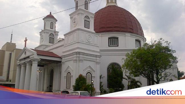 Detail Gambar Kartun Gereja Blenduk Nomer 52