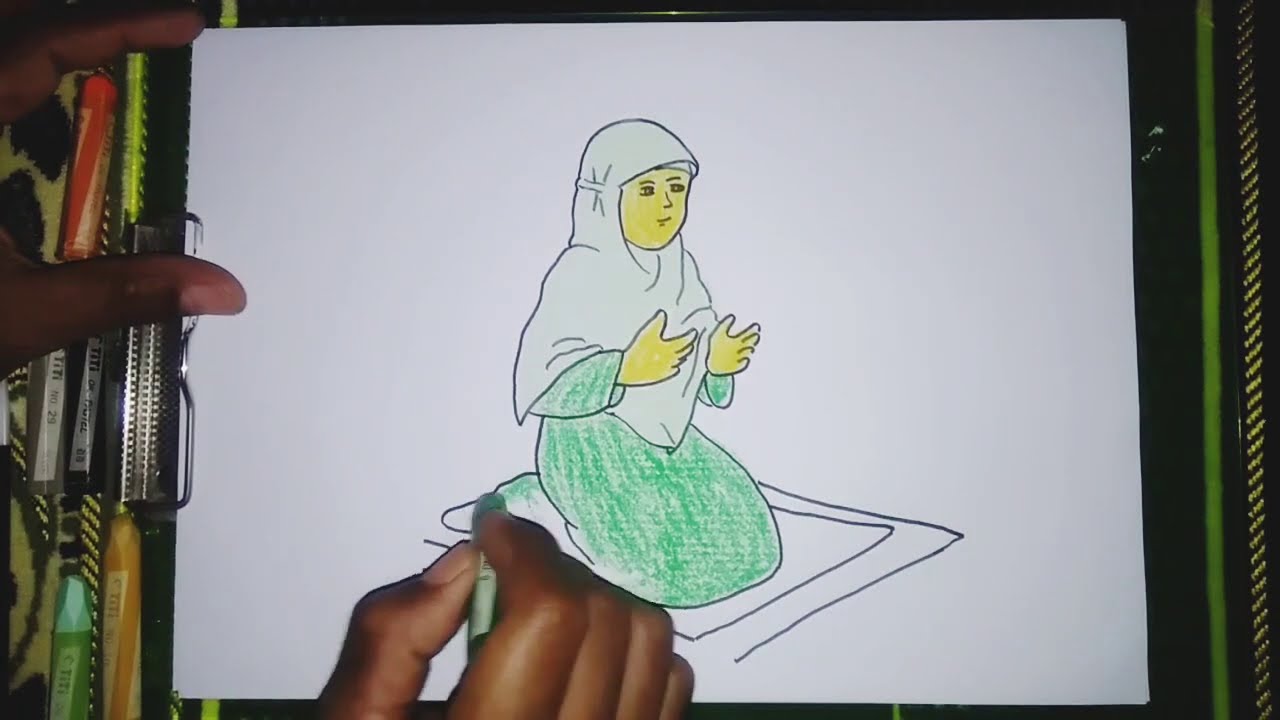 Detail Gambar Kartun Muslimah Sedang Makan Nomer 47